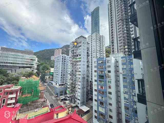 Happy Valley - The Aster (Resiglow) 04