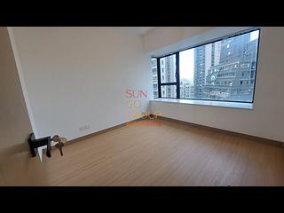 Mid Levels Central - 62B, Robinson Road 07