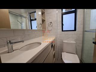 Mid Levels Central - 62B, Robinson Road 13