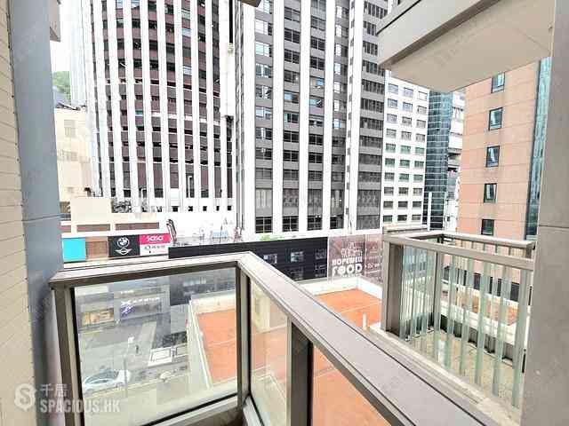Wan Chai - The Avenue Phase 2 Block 2 01