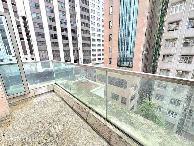 Wan Chai - The Avenue Phase 2 Block 2 02