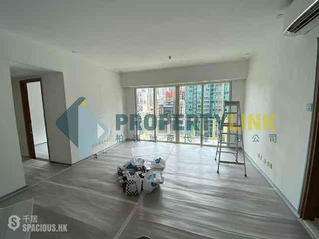 Soho - Centrestage 16