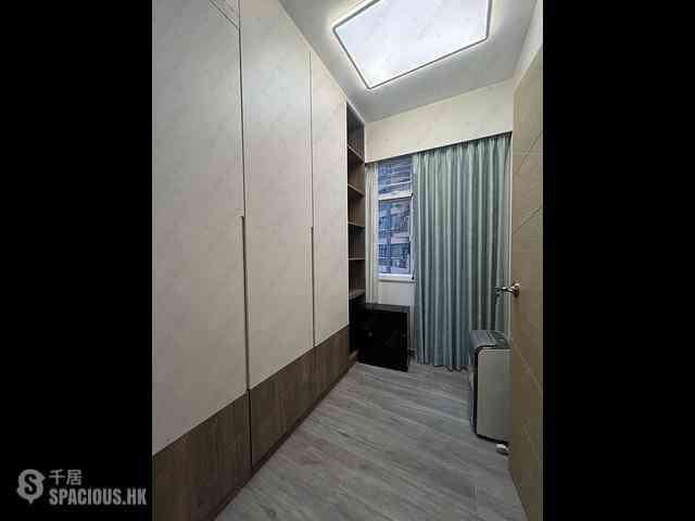 Mid Levels Central - Woodland Court 07