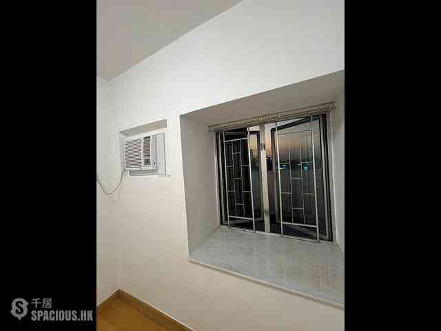 Fortress Hill - Harbour Heights Block 3 (Nam Fung Court) 07