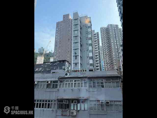 Wan Chai - Kam Tak Mansion 01