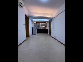 Wan Chai - Kam Tak Mansion 05