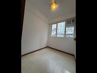 Wan Chai - Kam Tak Mansion 06