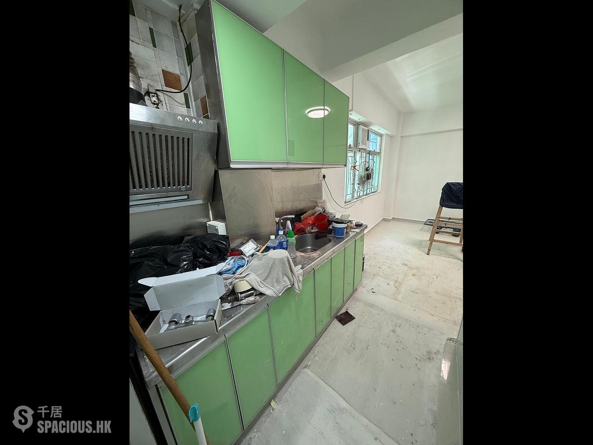 Wan Chai - Wing Fai Mansion 01