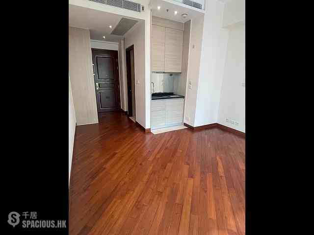 Wan Chai - The Avenue Phase 2 Block 2 02