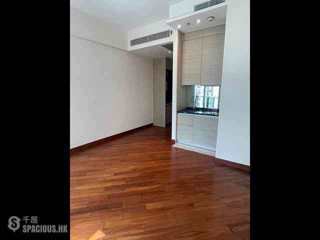Wan Chai - The Avenue Phase 2 Block 2 04
