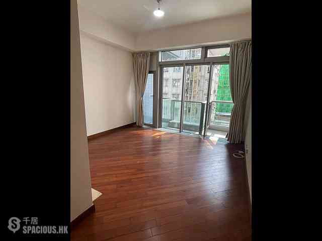 Wan Chai - The Avenue Phase 2 Block 2 01