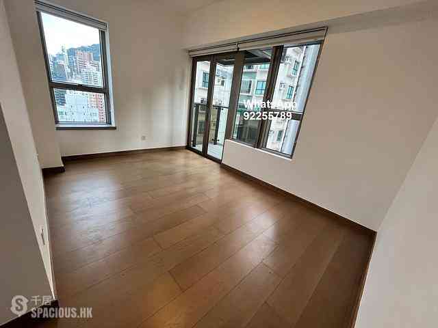 Soho - Centrepoint 04