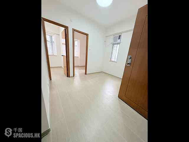 Shau Kei Wan - Shaukiwan Centre Block 2 (Block B) 01