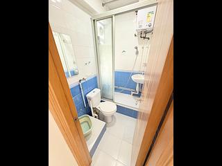 Shau Kei Wan - Shaukiwan Centre Block 2 (Block B) 06