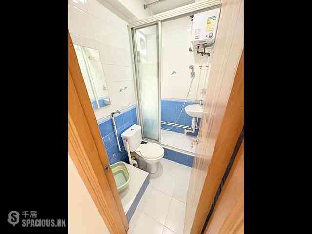 Shau Kei Wan - Shaukiwan Centre Block 2 (Block B) 06