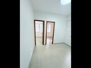 Shau Kei Wan - Shaukiwan Centre Block 2 (Block B) 03