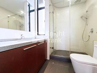 Jardines Lookout - Park Place Block C 14