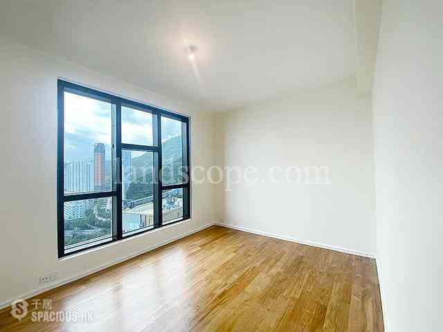 Repulse Bay - Helene Tower 05