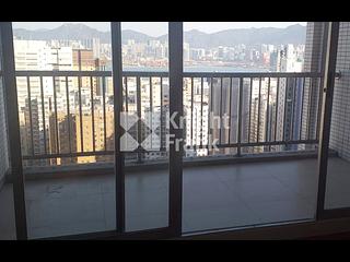 Braemar Hill - Sky Scraper 03