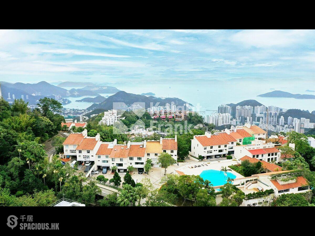 The Peak - Strawberry Hill 01