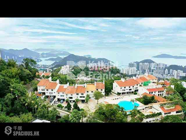 The Peak - Strawberry Hill 01