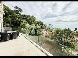 The Peak - Strawberry Hill 03