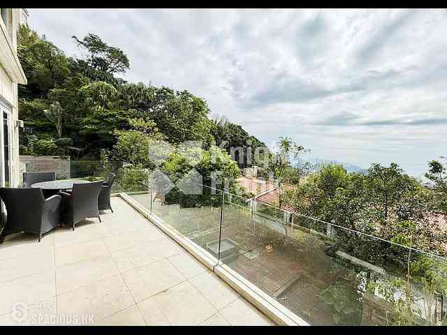 The Peak - Strawberry Hill 03