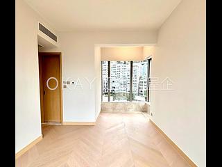 Mid Levels Central - 22A, Kennedy Road 03