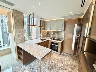 Mid Levels Central - 22A, Kennedy Road 09