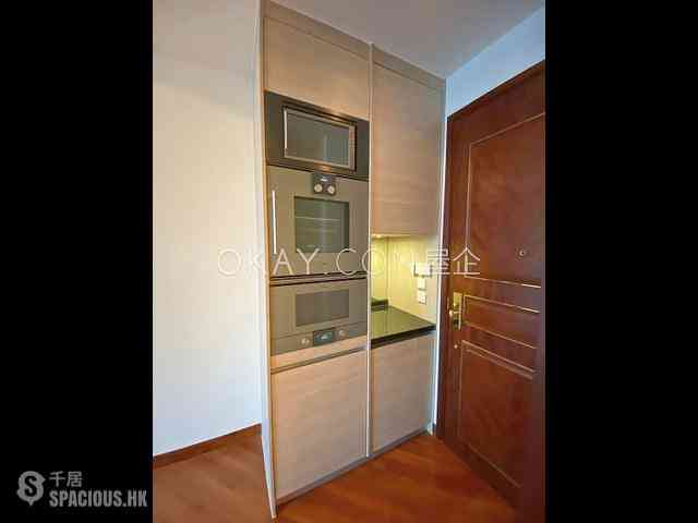 Wan Chai - The Avenue Phase 2 04