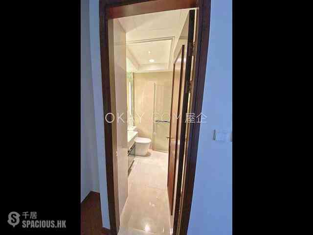 Wan Chai - The Avenue Phase 2 10