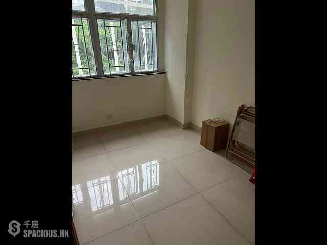Fortress Hill - Yuet Ming Building 03