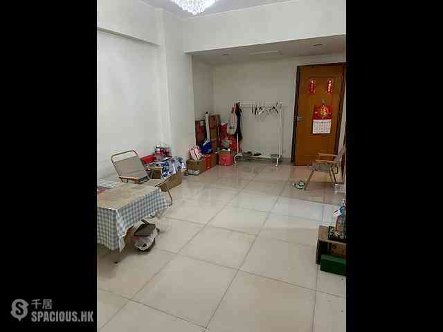Fortress Hill - Yuet Ming Building 07