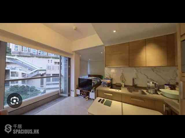 Shek Tong Tsui - Eight South Lane 08