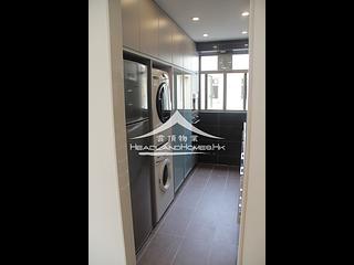 Discovery Bay - Discovery Bay Phase 6 Db Plaza 02