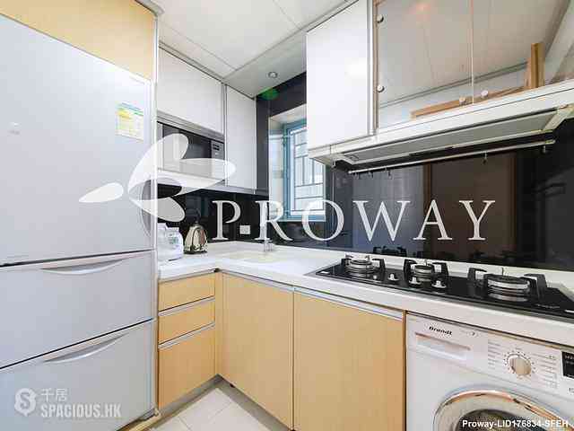 Tai Kok Tsui - The Long Beach Tower 8 07