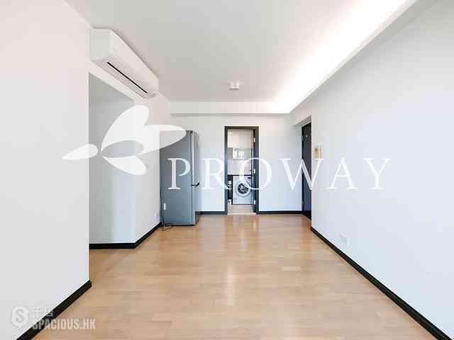 Sai Ying Pun - Centre Place 04
