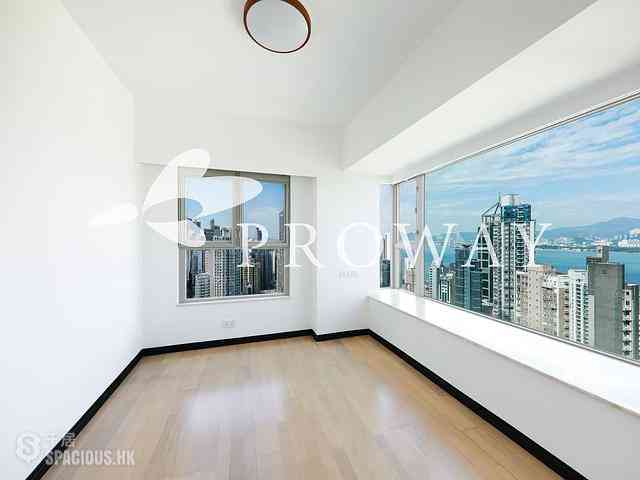 Sai Ying Pun - Centre Place 05