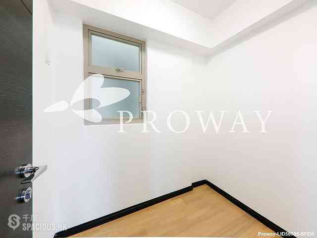 Sai Ying Pun - Centre Place 12