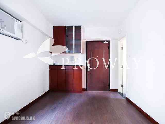 Mid Levels Central - Windsor Court 03