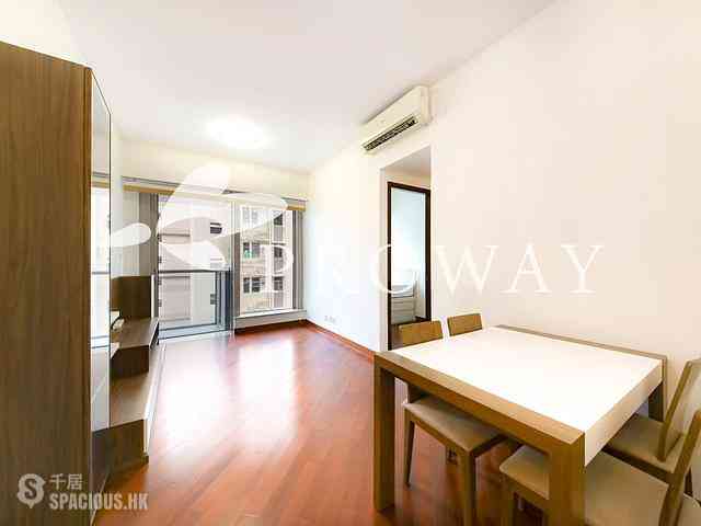 Wan Chai - The Avenue 01