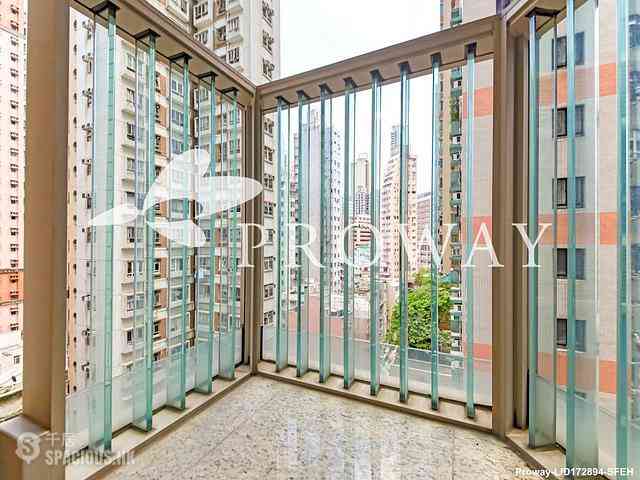 Wan Chai - The Avenue 06