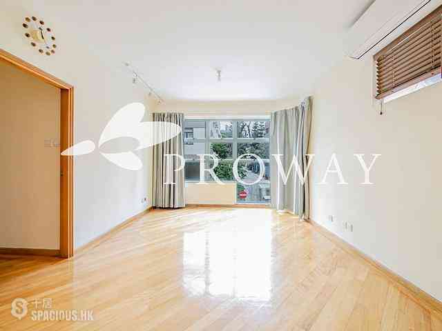 Pok Fu Lam - Bisney Terrace 01