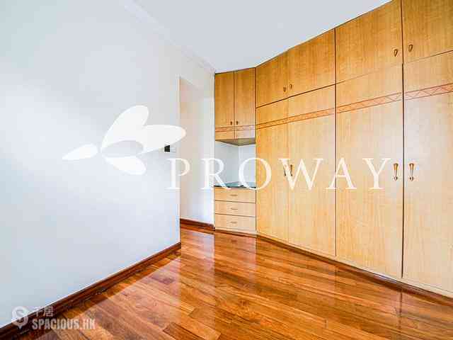 Pok Fu Lam - Bisney Terrace 04