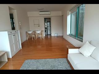 Discovery Bay - Discovery Bay Phase 13 Chianti 03
