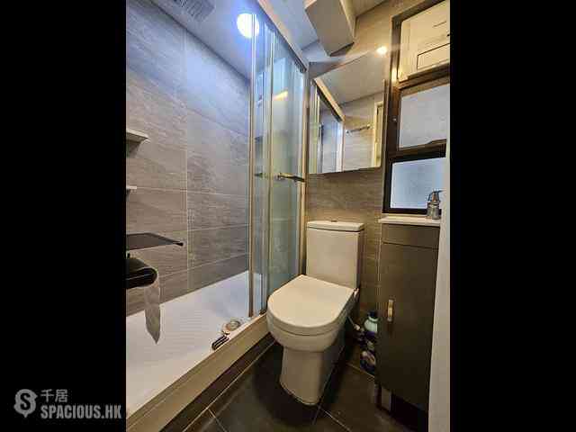 Quarry Bay - Lido Apartments 08
