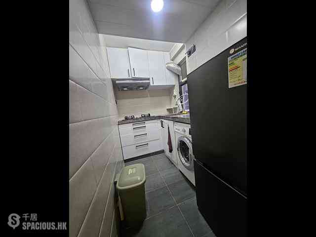 Quarry Bay - Lido Apartments 09