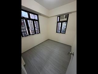 Sai Wan Ho - Lee Ga Building 04