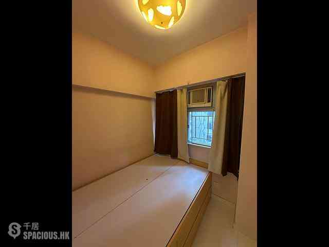 Wan Chai - Tonnochy Towers Block A 06
