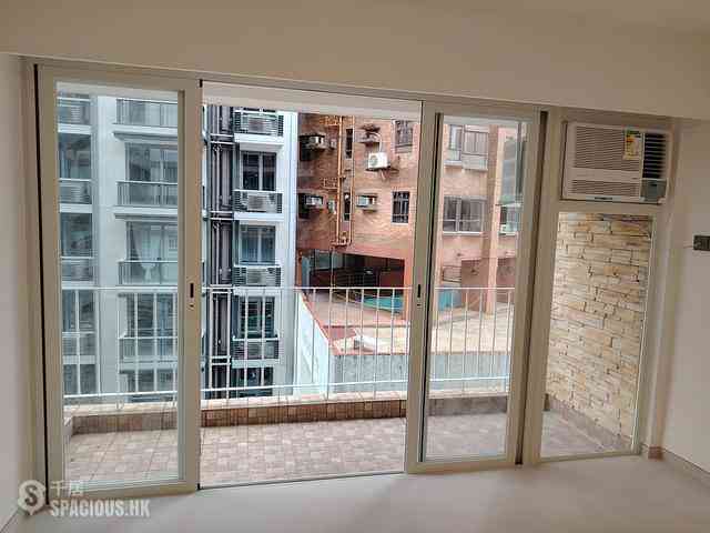 Wan Chai - Phoenix Court 01